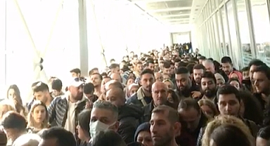 Sarp Sınır Kapısı'nda Yoğunluk