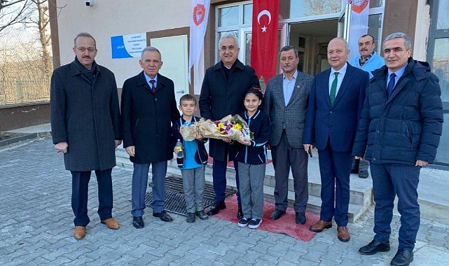 Kastamonu Valisi Avni Çakır Karne Dağıttı