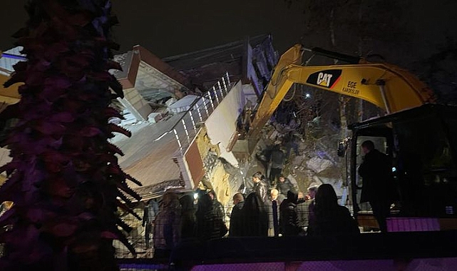 7.4'lük Deprem 10 İli Vurdu