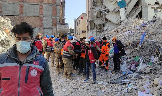 MEB AKUB Ekibi 5 Bin Personelle Deprem Bölgesinde