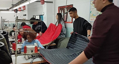 Milli Eğitim Bakanlığı Afet Bölgesinde Yaraları Sarmaya Çalışıyor