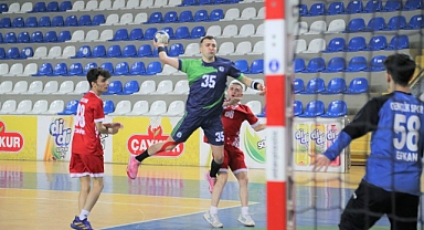 Rize Belediyespor Hentbol Takımı 5'te 5 Yaptı