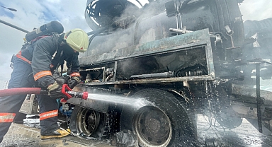 Seyir Halindeki Vidanjör Alev Alev Yandı