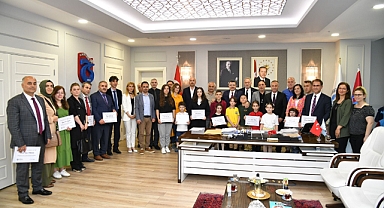 Başkan Genç Çevreci Okulları Ödüllendirdi