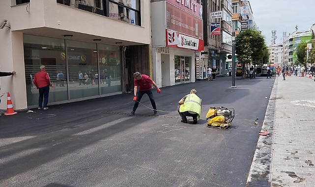 Maraş Caddesi'nde Yenileme Çalışmaları Devam Ediyor