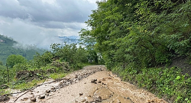 Ordu'da Sağanak Yağış Sel ve Su Baskınına Neden Oldu