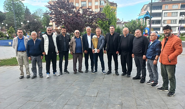 Samsunspor'un Şampiyonluk Kupası Alaçam'da Sergilendi