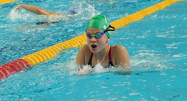 Trabzon'da Yüzme Minikler İl Birinciliği Müsabakaları Yapıldı