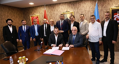 Trabzonspor ve Sebat Gençlikspor İş Birliği Protokolü İmzaladı