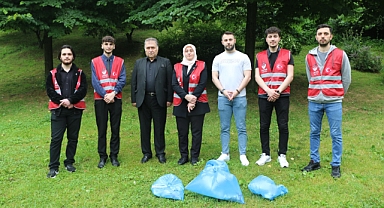 Zafer Partisi Trabzon'dan Örnek Davranış; Çevre Haftası'nda Çevre Temizliği Yaptılar
