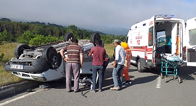 Bölgemizde Trafik Kazası, 5 Kişi Yaralandı