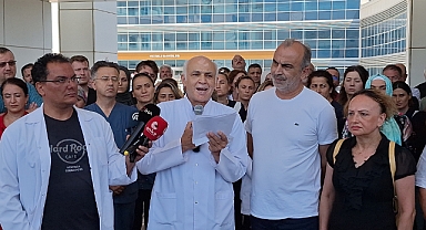 Doktorlar Silahlı Saldırıyı Hastane Önünde Kınadı