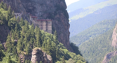 Sümela Manastırı'na Bayramda Ziyaretçi Akını