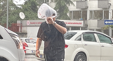 Trabzon'da Sağanak Yağış Hayatı Olumsuz Etkiliyor