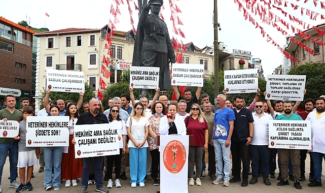 Giresun'da Veteriner Hekimler Şiddete Karşı Bir Araya Geldi