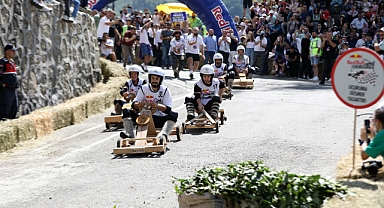 Rize'de 14. Geleneksel Red Bull Formulaz Tahta Araba Şenliği Düzenlendi