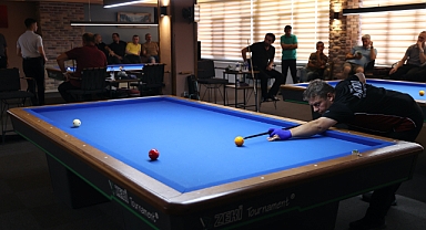 Samsun'da 3 Bant Bilardo Karadeniz Bölge Turnuvası Başladı