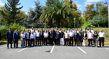 Trabzon Valisi Aziz Yıldırım. Gazetecilerle Bir Araya Geldi