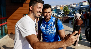 Trabzonspor Kafilesi Galatasaray Maçı İçin İstanbul'a Hareket Etti