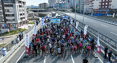 Avrupa Hareketlilik Haftası Kapsamında Trabzon'da Bisiklet Turu Düzenlendi