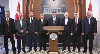 Cumhurbaşkanı Yardımcısı Cevdet Yılmaz Trabzon Valiliği'ni Ziyaret Etti