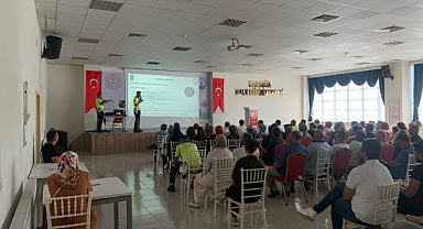 Karabük'te Servis Şoförü ve Rehber Personele Eğitim Verildi