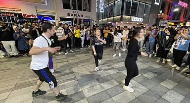 Trabzonspor Taraftarı Galibiyeti Horon ve Kolbastıyla Kutladı