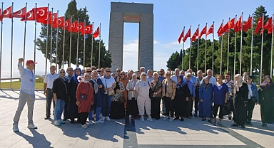 Emekliler Çanakkale Şehitliği'ni Gezdi