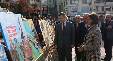 Of'ta Cumhuriyet'in 100. Yılına Özel Resim Sergisi Açıldı
