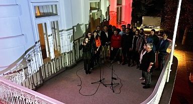 Restore Ettikleri Atatürk Köşkü'nde Çökertme Türküsüne Klip Çektiler