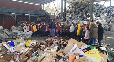 Trabzon'da İlkokul Öğrencileri Geri Dönüşüm Tesislerini Ziyaret Etti