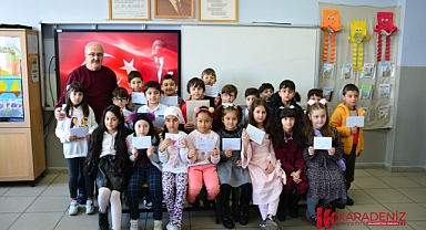 Öğrencilerden Sınır Nöbetindeki Mehmetçiğe Mektuplu Destek