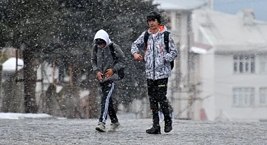 Trabzon'da Eğitime Kar Engeli