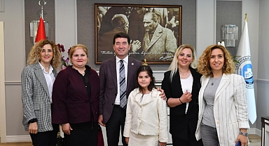 Başkan Kaya Koltuğunu Asel'e Devretti