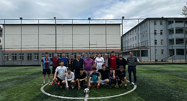 CHP'nin Of'taki Bahar Şenlikleri'nde Futbol Heyecanı