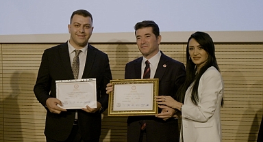 Ortahisar'ın En Genç Belediye Meclis Üyesi Onur Sungur Mazbatasını Aldı
