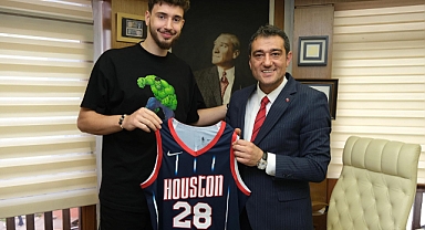 Giresunlu Milli Basketbolcu Alperen Şengün Başkan Fuat Köse'yi Ziyaret Etti