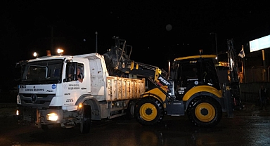 Giresun'da Fırtınadan Etkilenen Noktalara Belediye Ekipleri Müdahale Etti