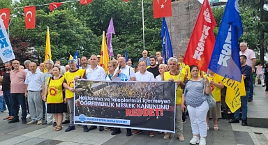 KESK Trabzon Şubeler Platformu Öğretmenlik Meslek Kanunu'nu Protesto Etti
