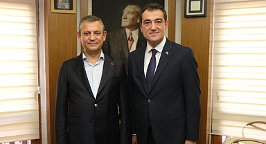 CHP Genel Başkanı Özgür Özel Başkan Köse'yi Makamında Ziyaret Etti