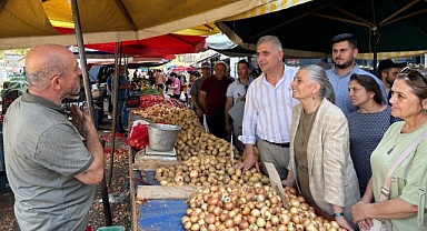 CHP Heyeti Semt Pazarını Ziyaret Etti 