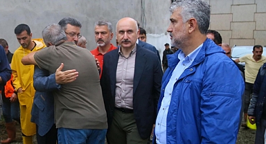 Başkan Genç'ten Selde Hayatını Kaybeden Ali Kemal Demir'in Ailesine Taziye Ziyareti