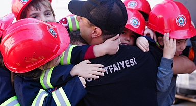Düzce İtfaiyesi Çocukları Ağırladı