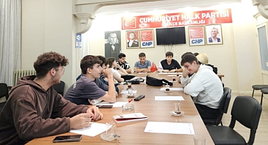 Halkçı Liseliler Of İlçe Yönetimi'nde Görev Dağılımı Yapıldı