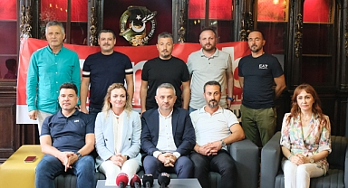 TMMOB Trabzon; Mimar, Mühendis ve Şehir Plancıları Dayanışma Günü Nedeniyle Basın Açıklaması Yaptı