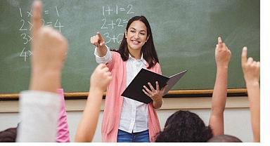 Atama Bekleyen Öğretmen Adayları Zafer Partisi'ni Ziyaret Etti Destek İstedi