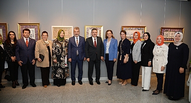 Dualı Sultan Gömlekleri ve Geleneksel Türk Sanatları Sergisi Açıldı