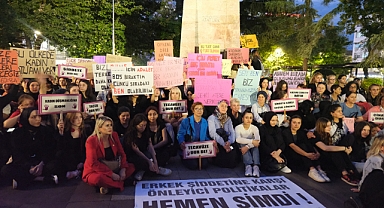 Trabzon Demokratik Kadın Platformu Kadın Cinayetlerini Protesto Etti 