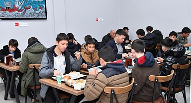 Öğrenciler Kent Lokantası'nı Tercih Ediyor