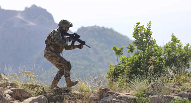 TSK'dan PKK'/YPG'ye Suriye'de Operasyon: 5 Terörist Etkisiz Hale Getirildi